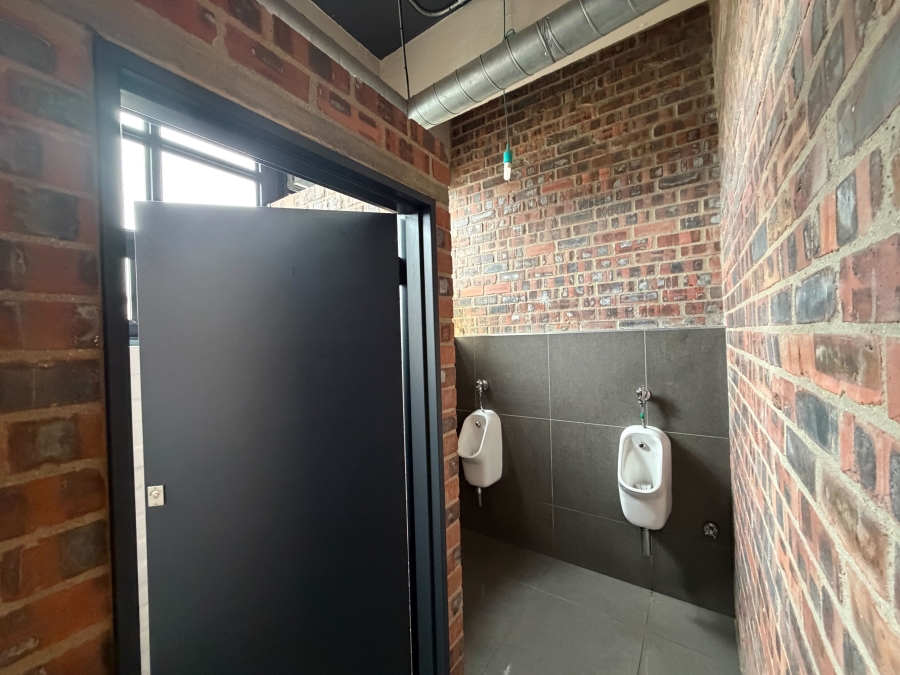 To Let Commercial Property for Rent in Salt River Western Cape